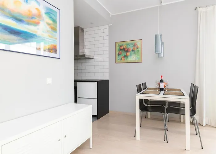 Free Parking, Quiet, One-Bedroom At Kalamaja Apartment