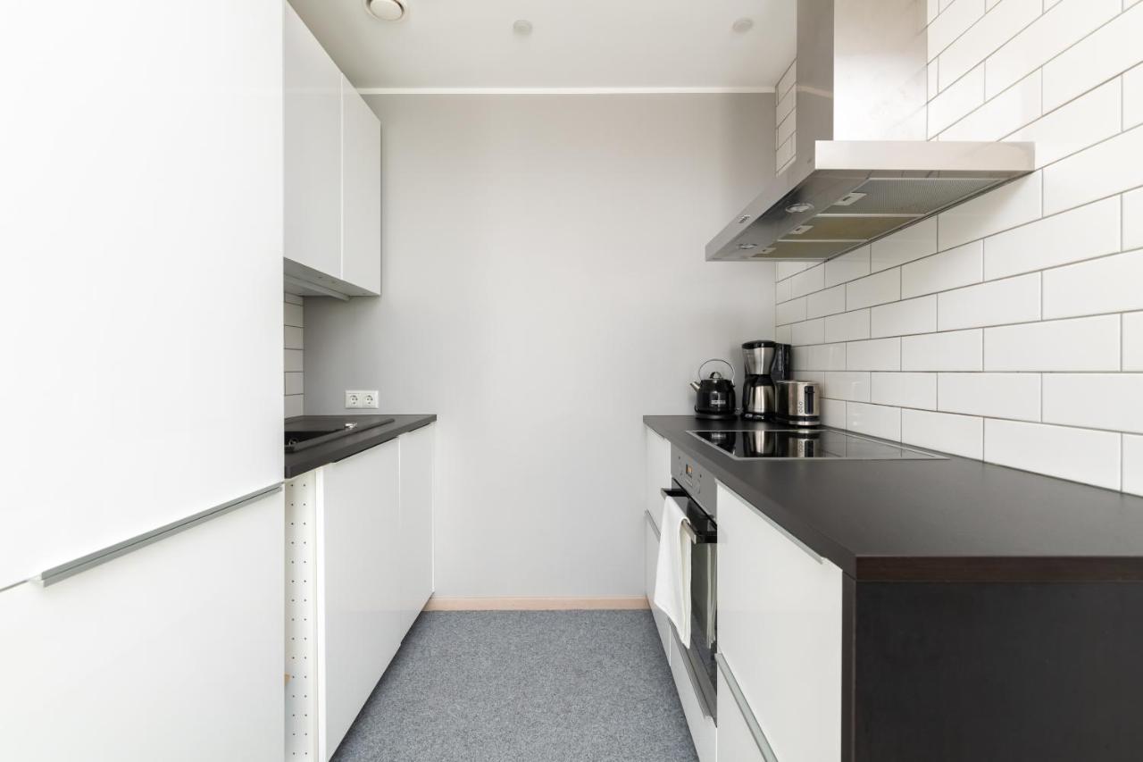 Free Parking, Quiet, One-bedroom At Kalamaja *