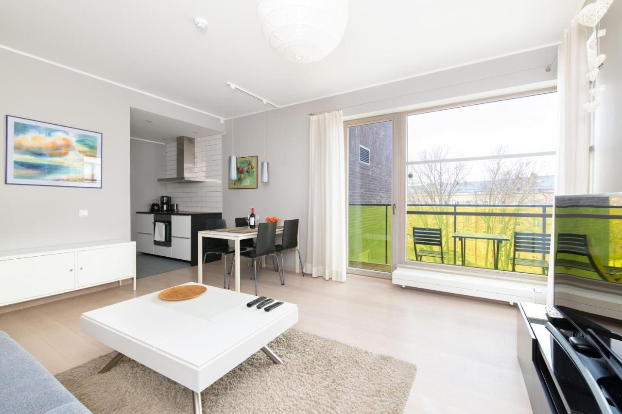 Free Parking, Quiet, One-bedroom At Kalamaja Apartment